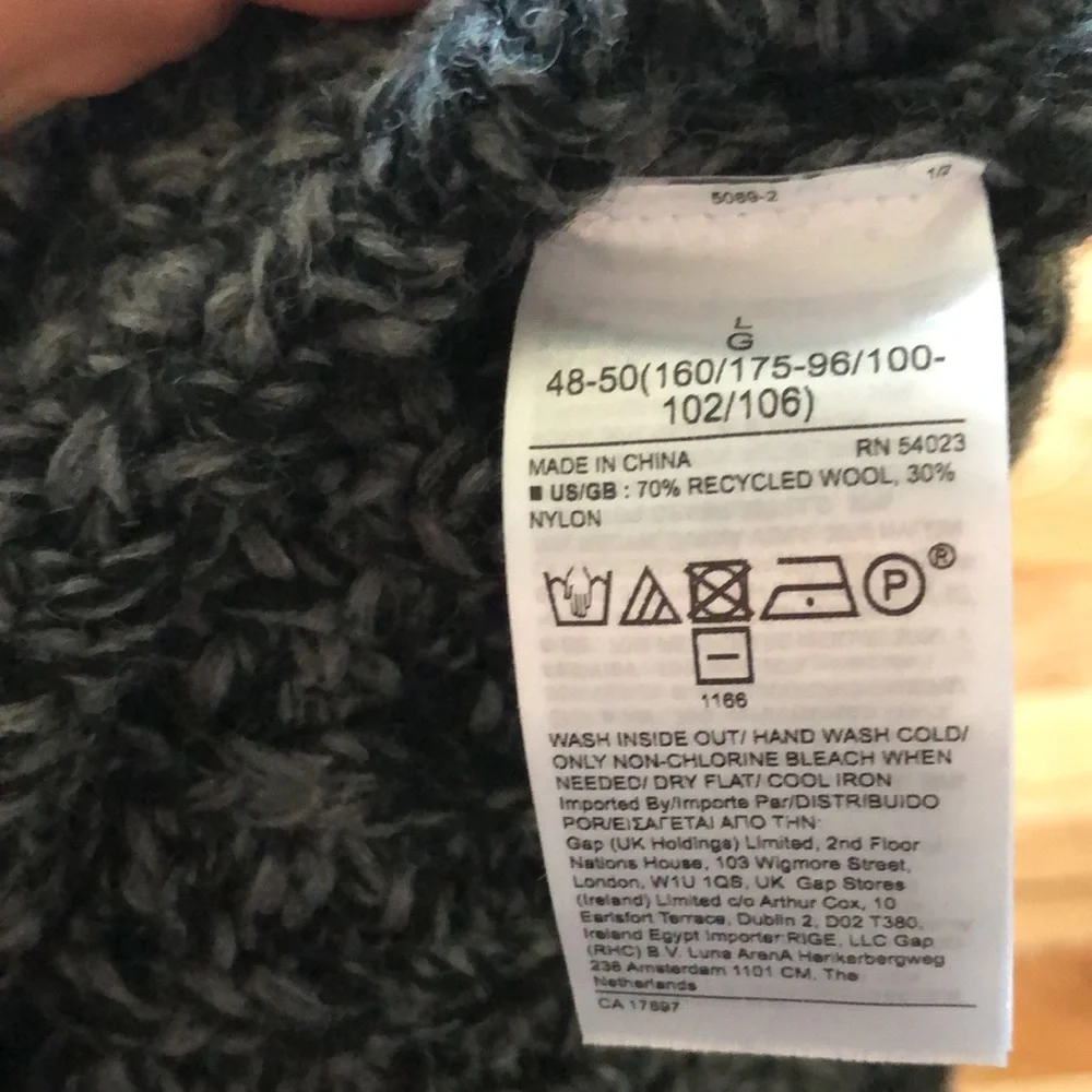 Banana Republic wool fisherman sweater - Picture 3 of 4